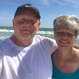 Meet your Posher, Joni